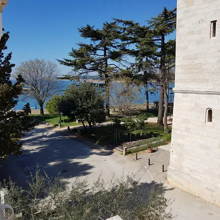 Stella Deluxe Superior 5 Star Apartment, Your Piece Of Heaven By The Sea & Park, With Sea View * Novigrad (Istria)