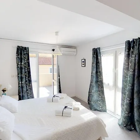Stella Deluxe Superior 5 Star Apartment, Your Piece Of Heaven By The Sea & Park, With Sea View Novigrad (Istria)