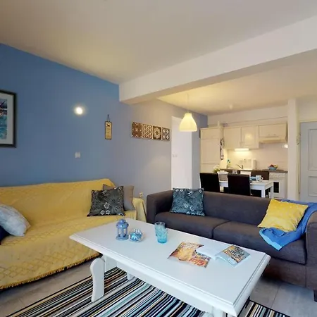 Apartment Stella Deluxe Superior 5 Star Apartment, Your Piece Of Heaven By The Sea & Park, With Sea View