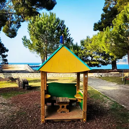 Apartment Stella Deluxe Superior 5 Star Apartment, Your Piece Of Heaven By The Sea & Park, With Sea View