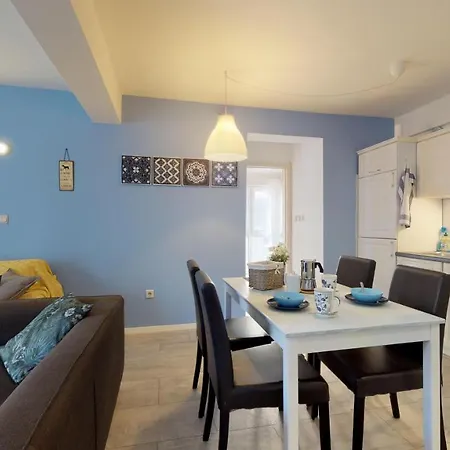 Stella Deluxe Superior 5 Star Apartment, Your Piece Of Heaven By The Sea & Park, With Sea View *